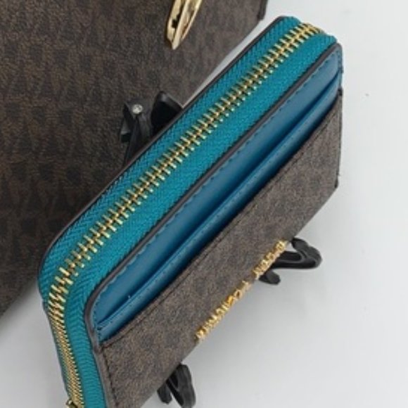 Michael Kors Jet Set MD ZA Card Case Wallet - Picture 14 of 16